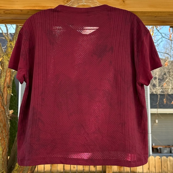 Lululemon Train to Be Short Sleeve Marvel / Black Cropped Tie Dye size Large - Picture 9 of 17